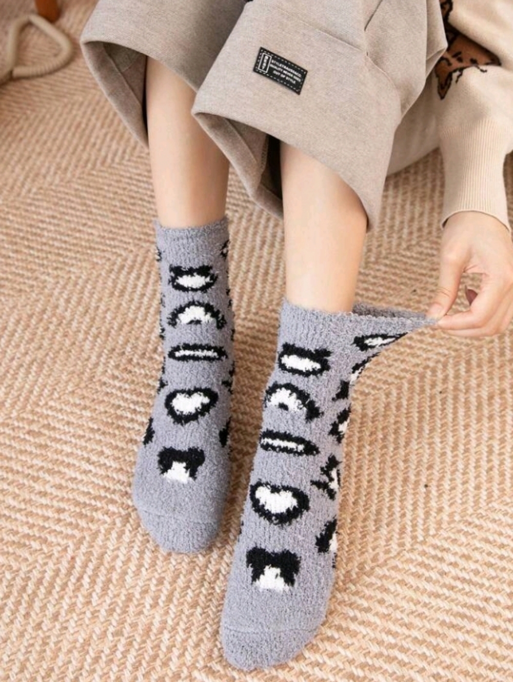 Gray Leopard Print Fleece Cozy Plush Mid-calf Socks